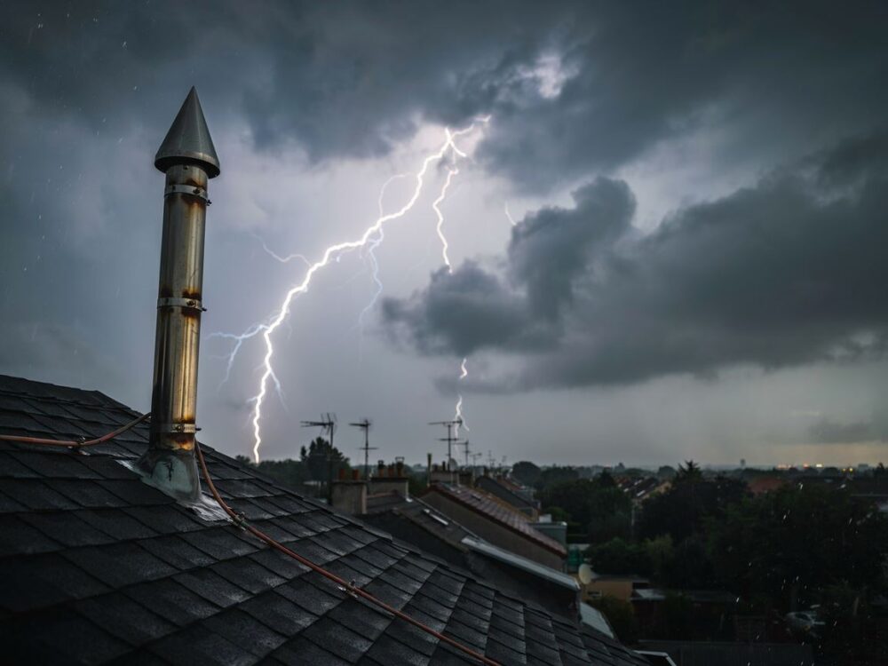 piorunochron zbliżenie na detale montażu